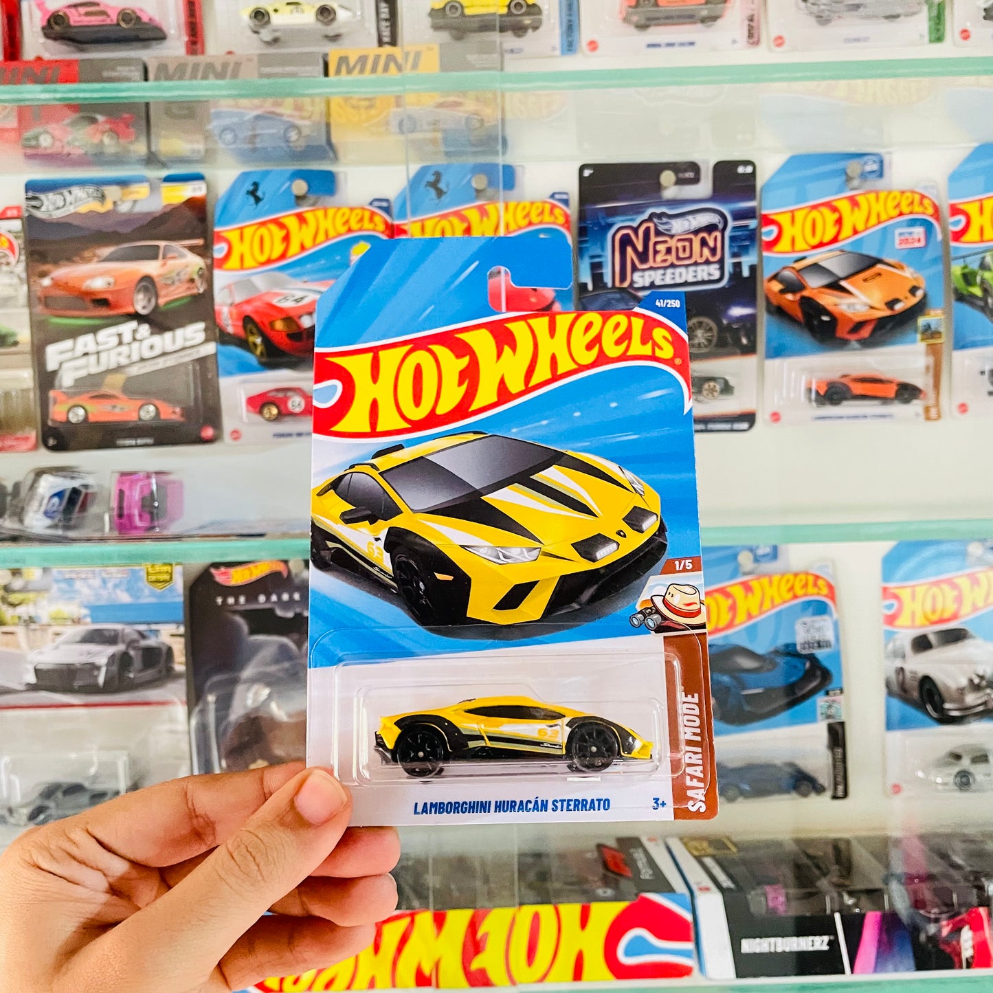 Lamborghini Huracan Sterrato Yelow, Hot Wheels Mainline
