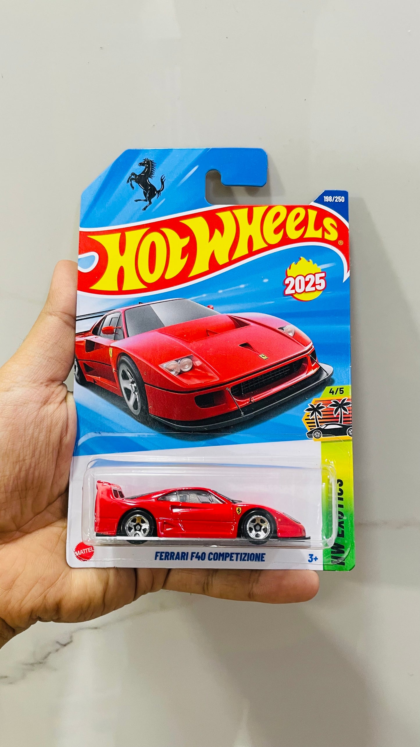 FERRARI F40 COMPETIZIONE, Hot Wheels Mainline