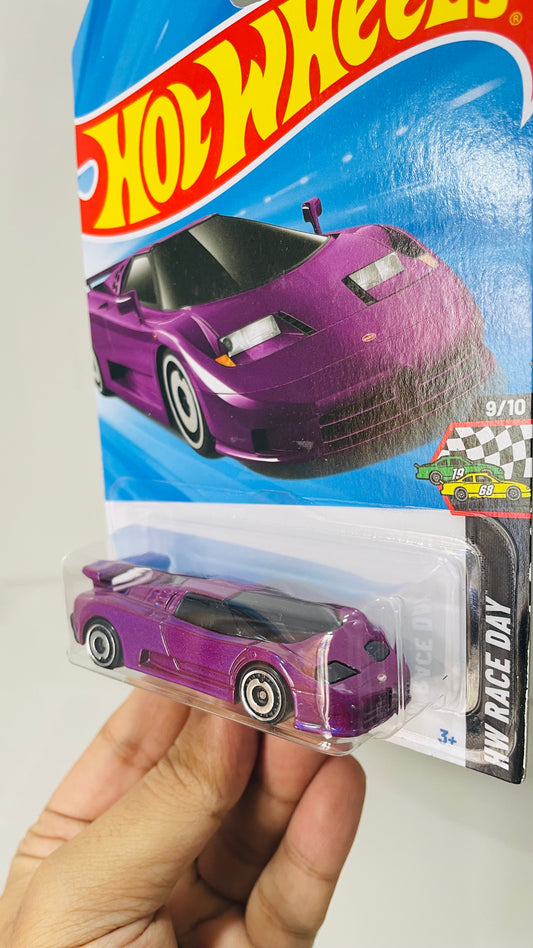 Bugatti EB110 SS, Hot Wheels Mainline.