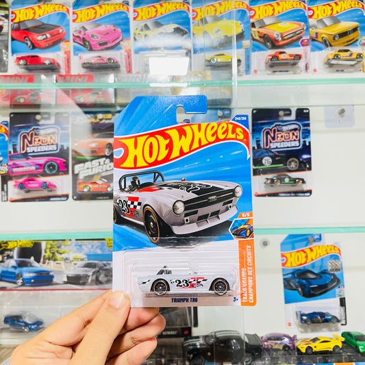 Treasure Hunt, Triumph TR6, Hot Wheels Mainline