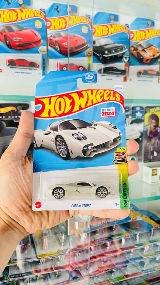 Pagani Utopia, Hot Wheels Mainline, U.S Imported.