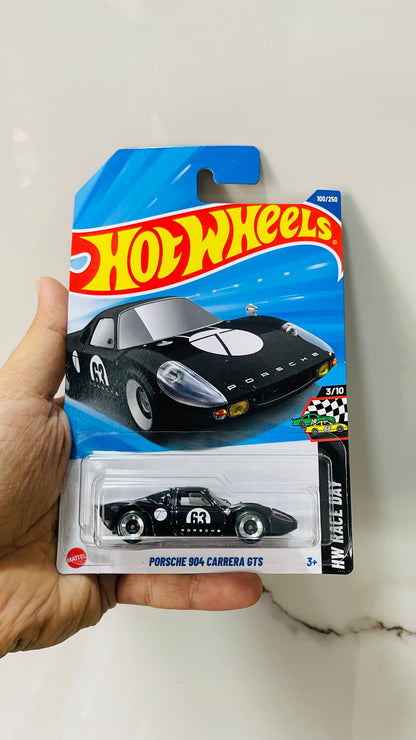 Porsche 904 Carrera GTS, Hot Wheels Mainline.