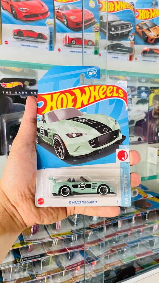 Mazda MX-5 Miata, Hot Wheels Mainline, U.S Imported.