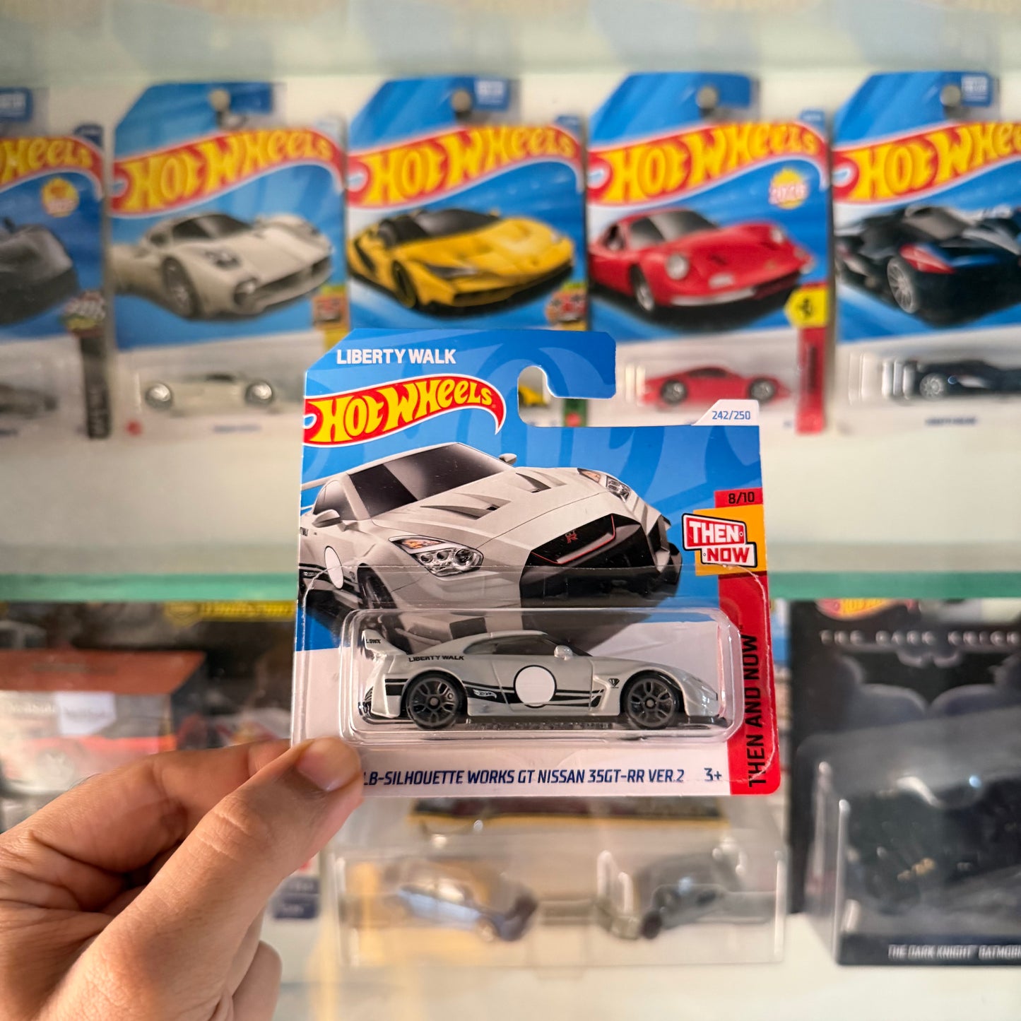 LB-SILHOUETTE WORKS GT NISSAN 35GT-RR, Hot Wheels Mainline, Imported