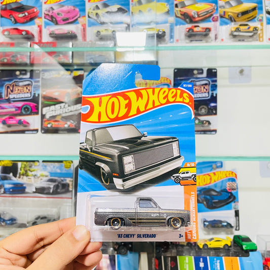 Chevy Silverado, Hot Wheels Mainline