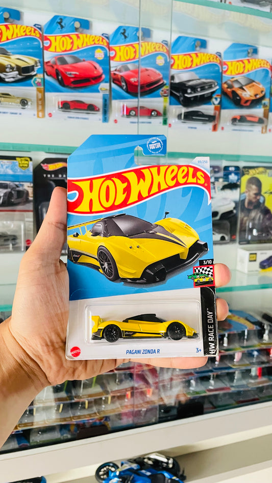 Pagani Zonda R, Hot Wheels Mainline, U.S Imported.