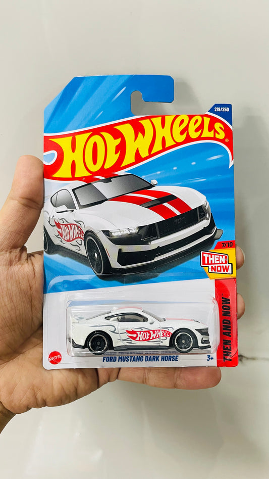 Ford Mustang Dark Horse, Hot Wheels Mainline.