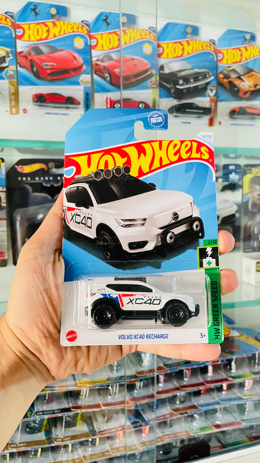 Volvo CC40, Hot Wheels Mainline, Imported Card