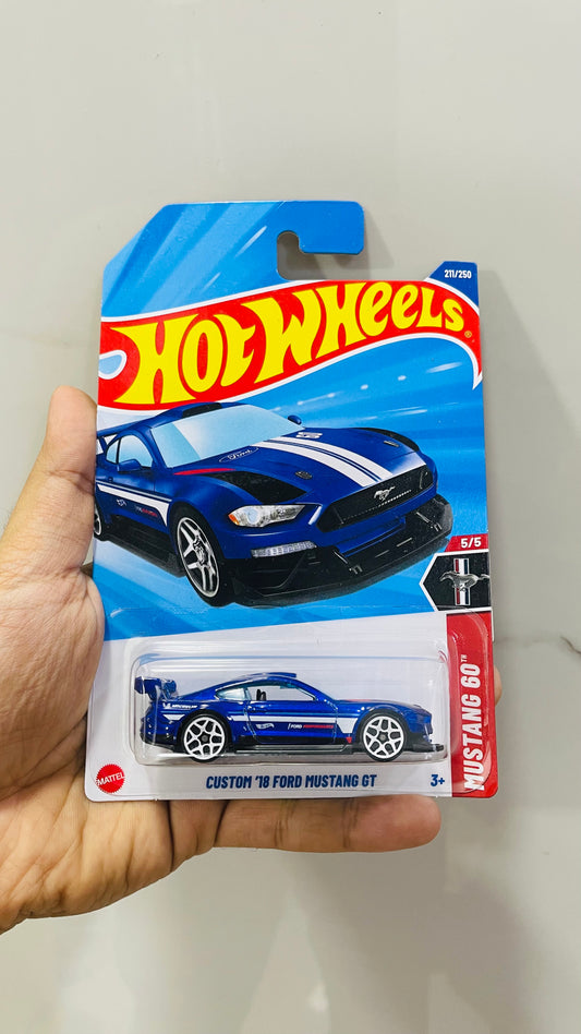 CUSTOM 18 FORD MUSTANG GT, Hot Wheels Mainline